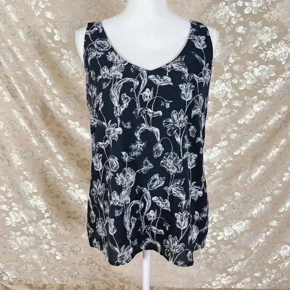 Halogen Black and White Floral Blouse Tank Top Business Casual Office Size S